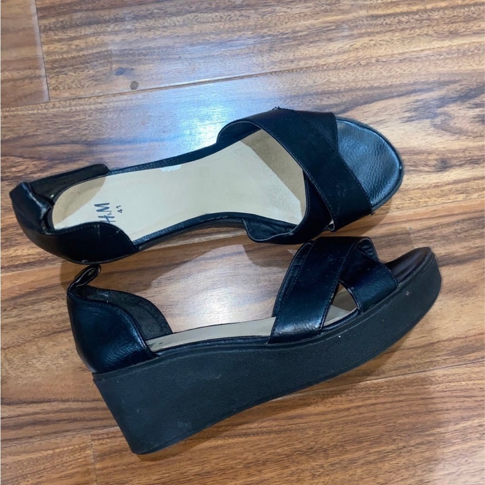 Black H&M chunky leather Flatform